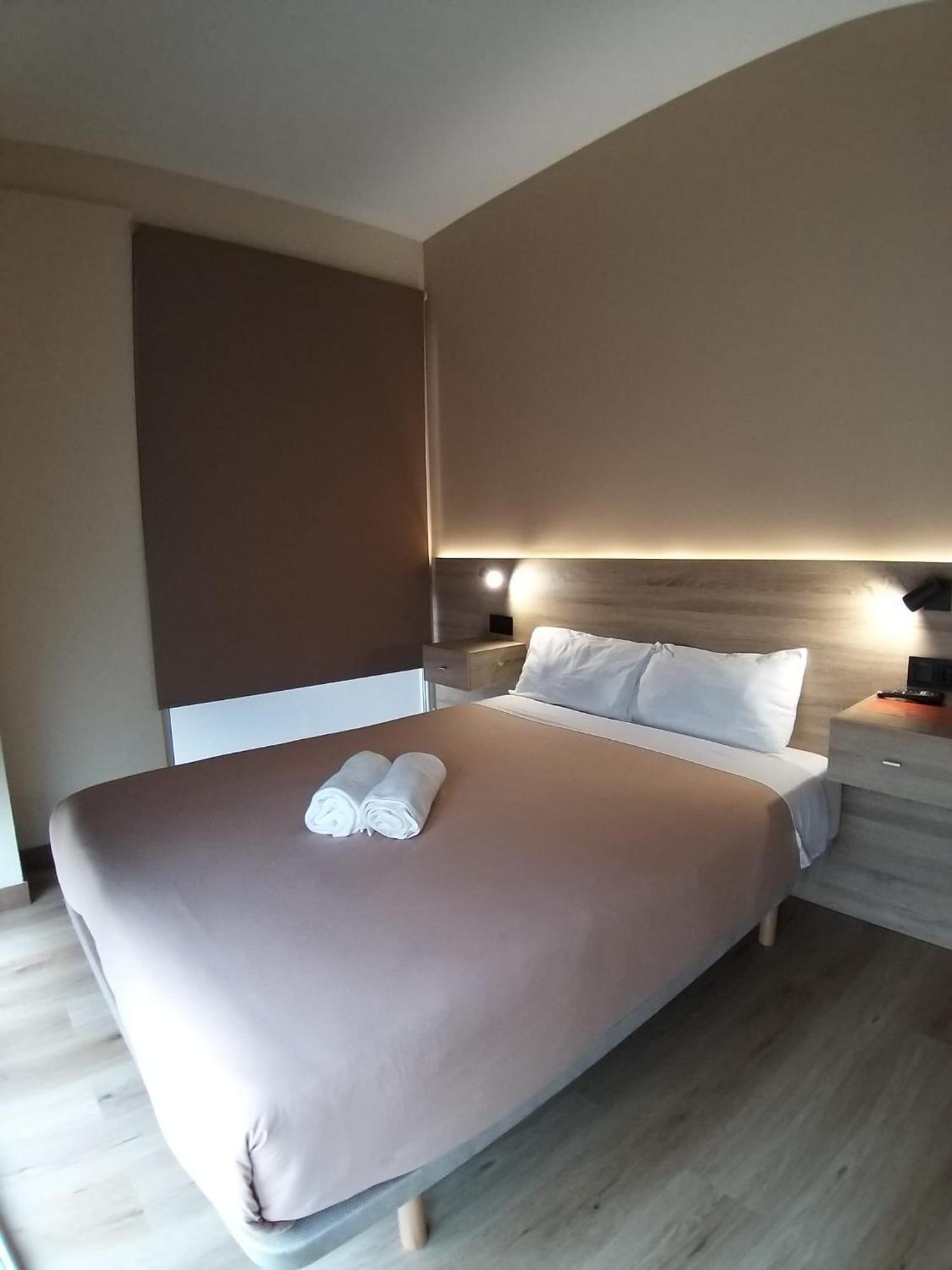 Optimus Comfort Campoamor 101 Valencia Exterior foto